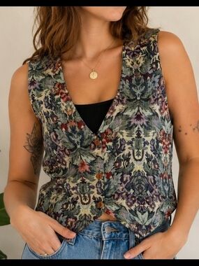 Vintage Agapo Collection Tapestry Vest Medium Floral Boho Cottagecore Button Fro